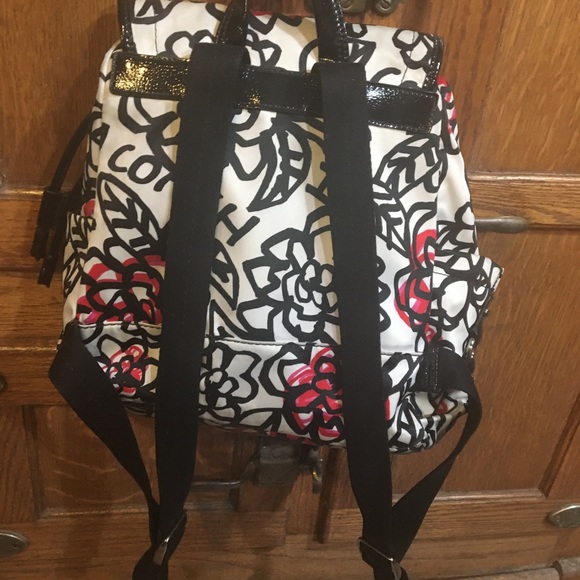 buy it for life laptop backpack reddit TOM BIHN Brain Bag, Maximalist EDC Backpack, 36L, 14